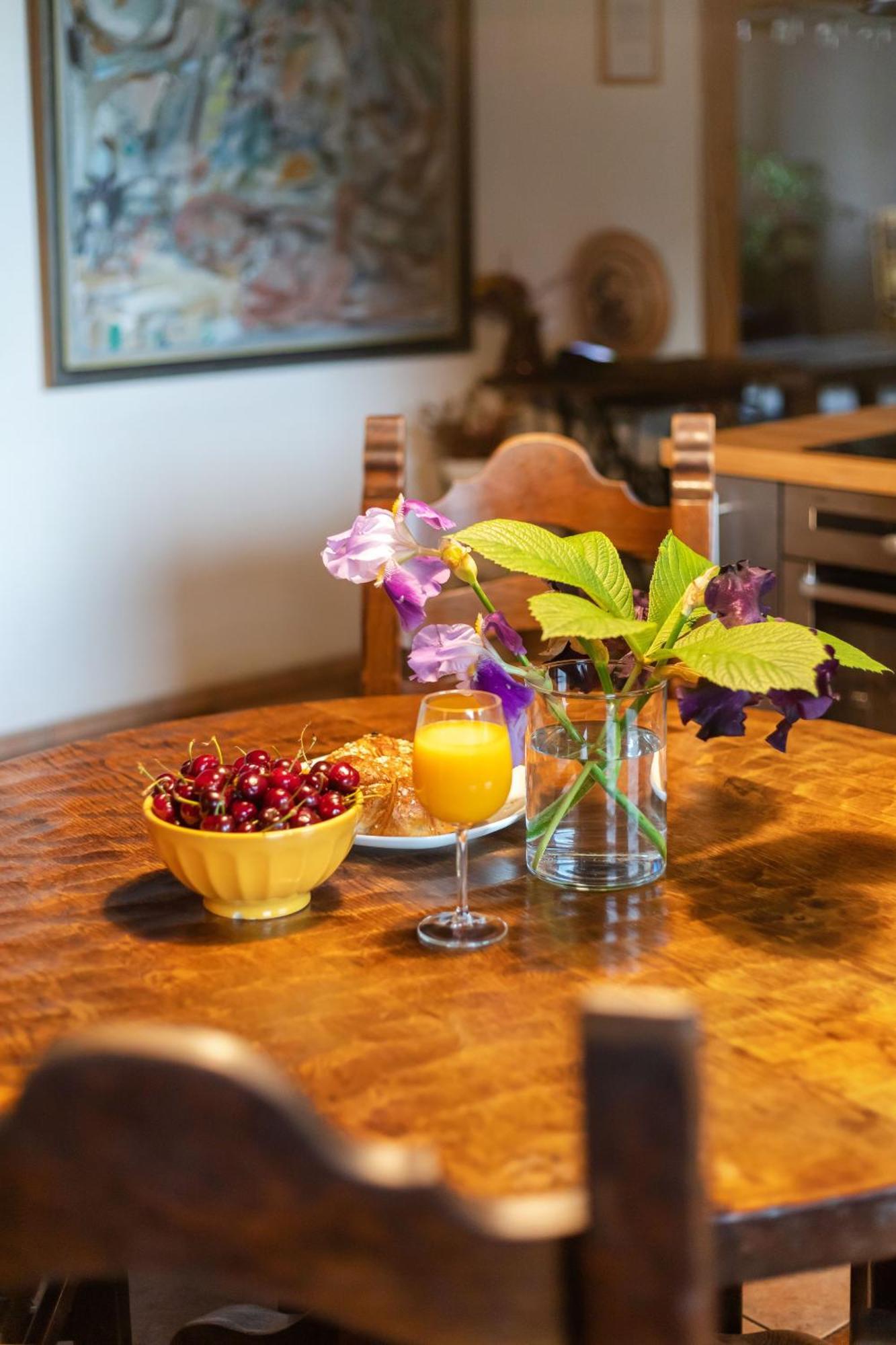 House Of Sun Bed & Breakfast Vilnius Exterior photo
